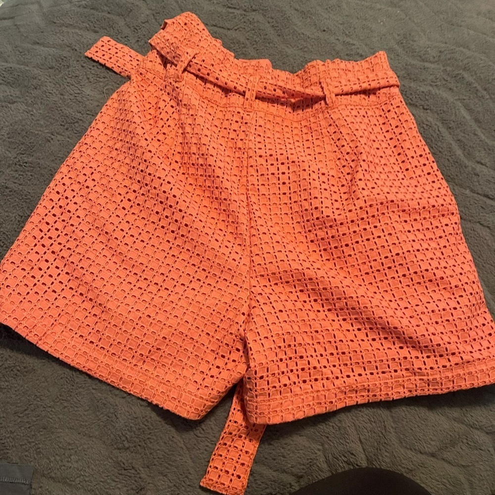 A new day high waist lace shorts - Picture 2 of 4